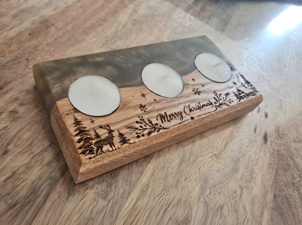 Solid Oak & Epoxy Resin Christmas Tealight Holder (90x190mm) – Engraved Holiday Decor