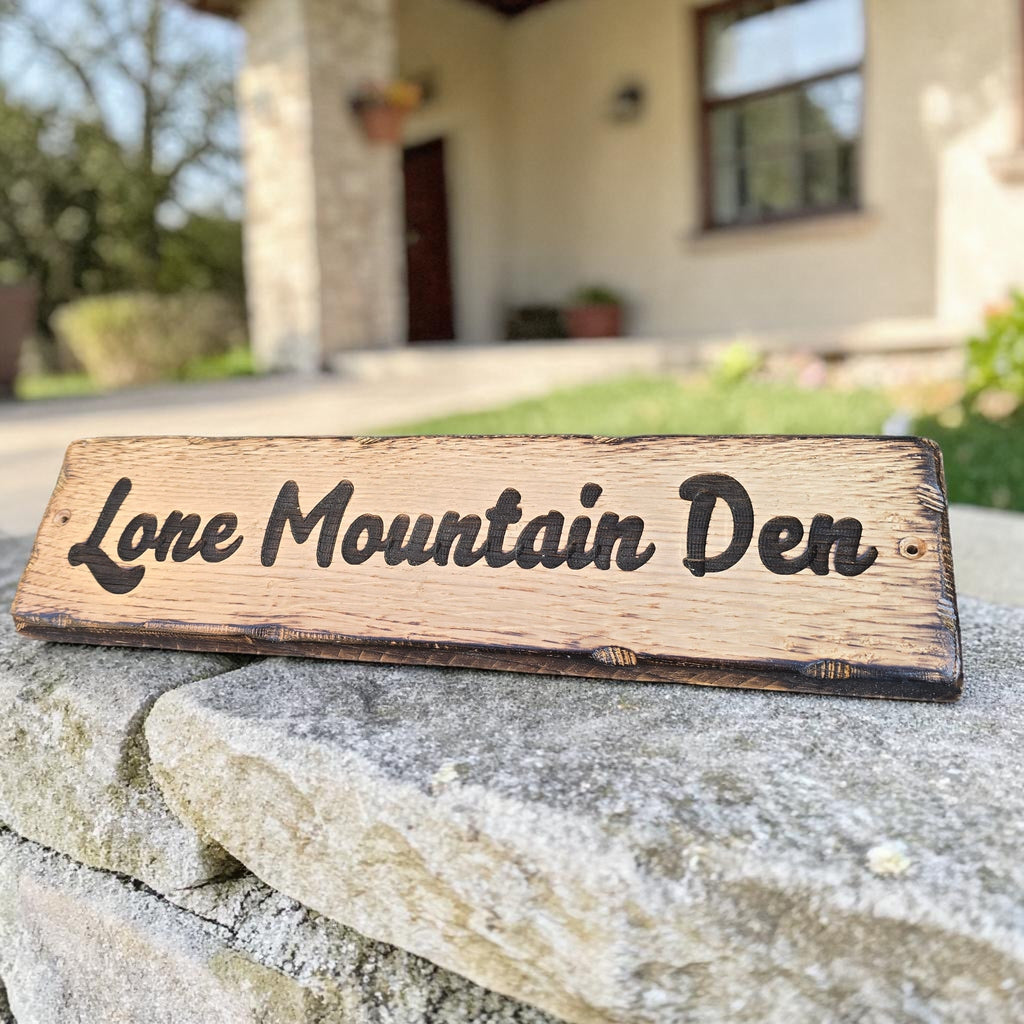 Personalised Rustic Oak Farmhouse Sign – Custom Barn & Cottage Wooden Name Plaque