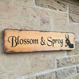 Personalised Rustic Oak Farmhouse Sign – Custom Barn & Cottage Wooden Name Plaque